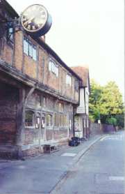 b_wwycombe2.jpg (7072 bytes)